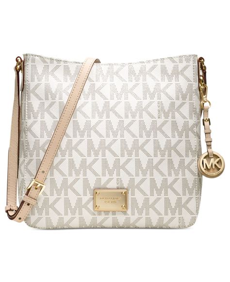 Amazon.com: Michael Kors Jet Set Messenger Bag